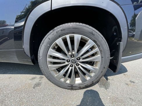 Used 2021 Toyota Highlander Platinum AWD/4WD image 27