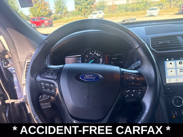 Used 2017 Ford Explorer XLT w/ Equipment Group 202A FWD image 22