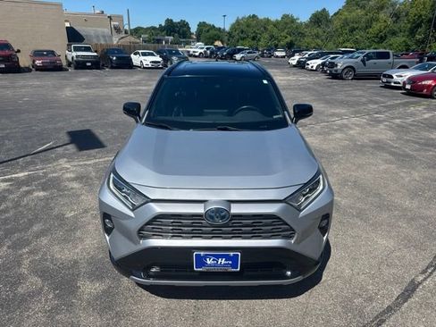 Used 2019 Toyota RAV4 XSE AWD/4WD image 1
