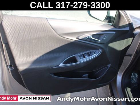 Used 2025 Chevrolet Malibu LT FWD image 18