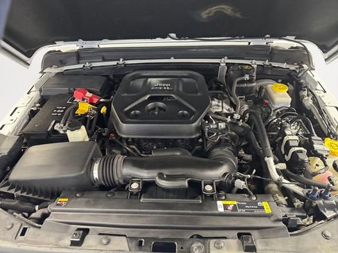 Used 2021 Jeep Wrangler Unlimited Islander AWD/4WD image 6