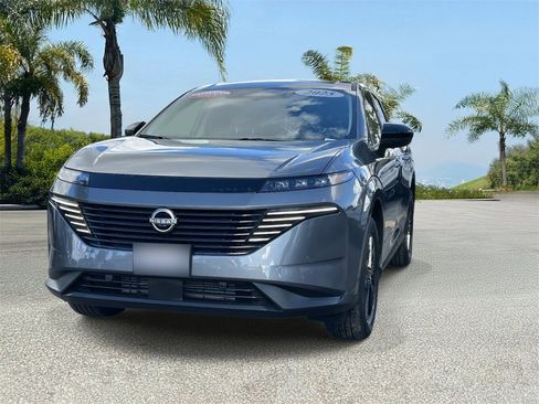 Certified 2025 Nissan Murano SV image 6