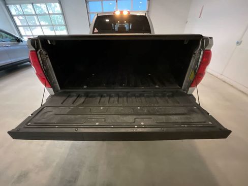 Used 2014 Toyota Tundra SR5 AWD/4WD image 22