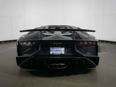 Used 2017 Lamborghini Aventador LP 750-4 Superveloce AWD/4WD image 7