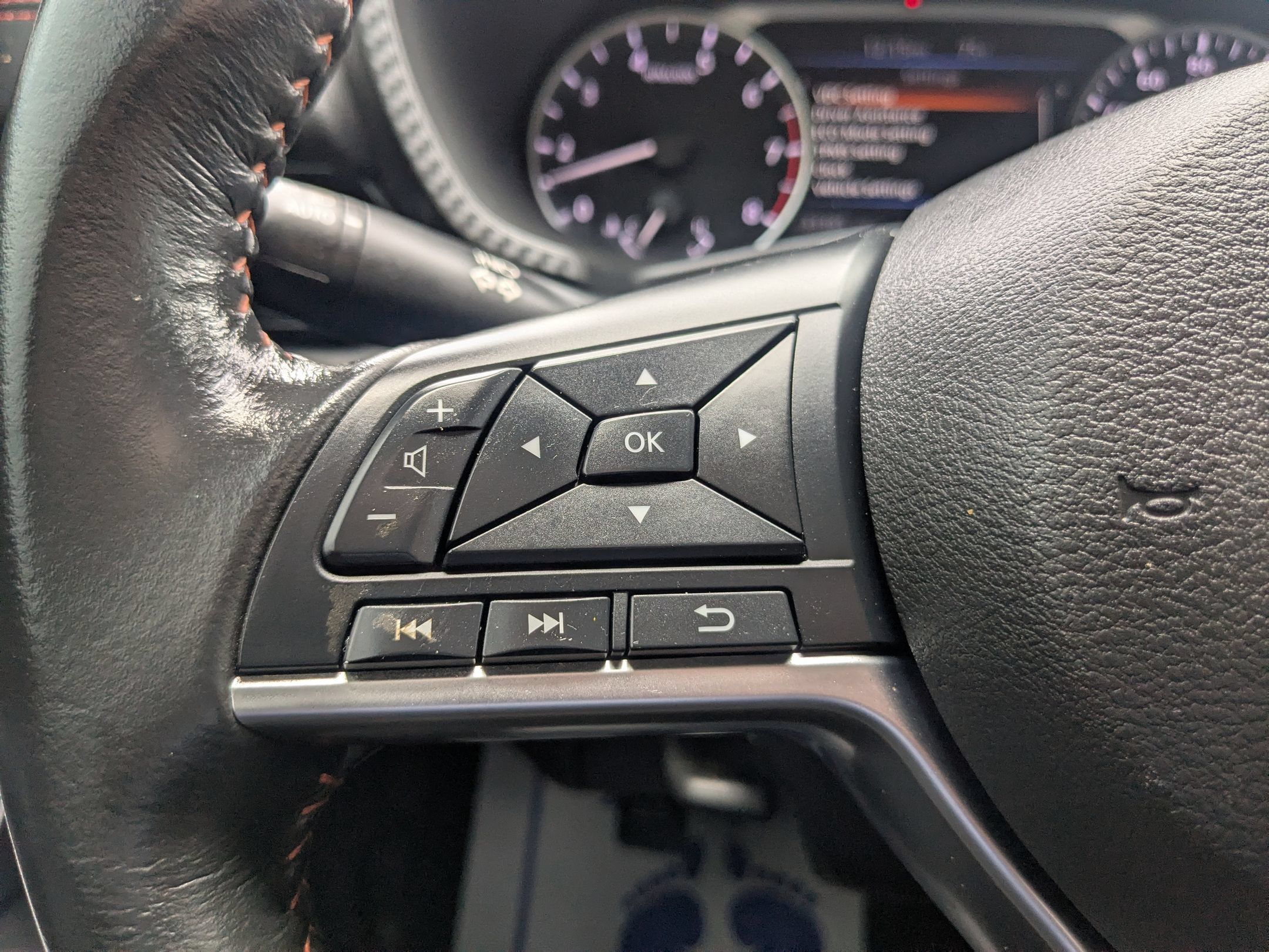 Used 2024 Nissan Sentra SR FWD image 21
