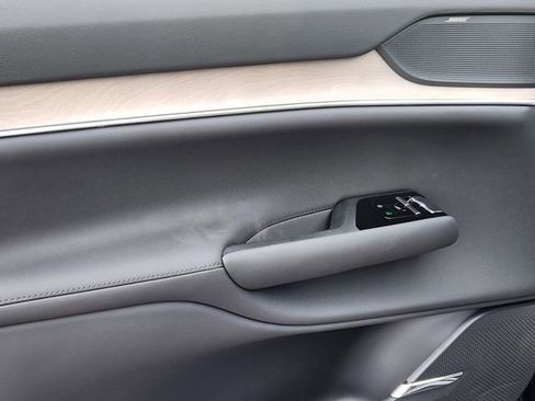 New 2025 Volvo EX90 Ultra w/ Protection Package Premier image 9