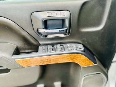 Used 2015 Chevrolet Silverado 1500 LTZ RWD image 8