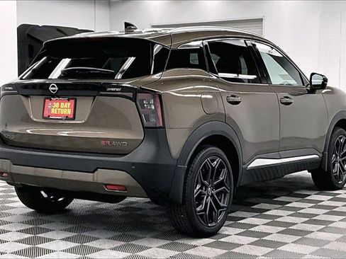 New 2026 Nissan Kicks SR image 16