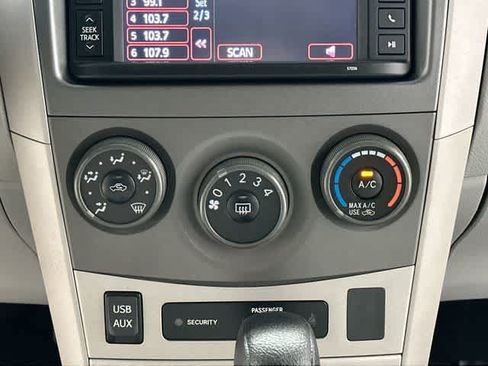 Used 2013 Toyota Corolla LE w/ Premium Pkg FWD image 11