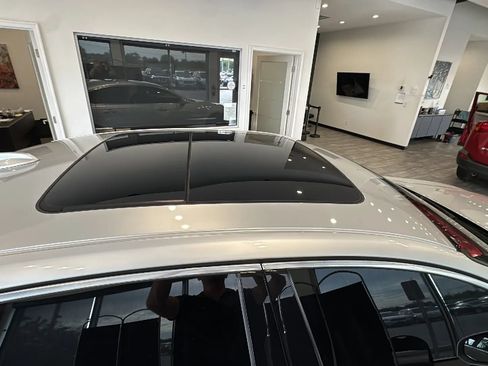 Used 2019 Volvo S90 T5 Momentum FWD image 20