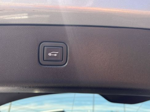 Used 2024 Chevrolet Blazer LT w/ LPO, Floor Liner Package FWD image 25