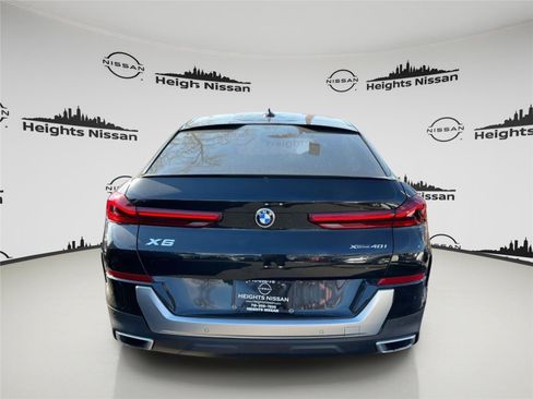 Used 2022 BMW X6 xDrive40i w/ Executive Package image 3