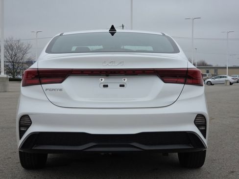 Used 2023 Kia Forte LXS w/ LXS Technology Package image 16