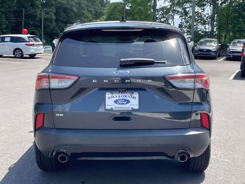 Certified 2022 Ford Escape SE w/ SE Sport Appearance Package FWD image 24