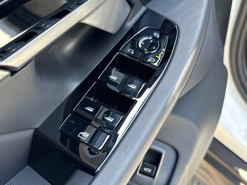 Used 2026 BMW 530i RWD image 19