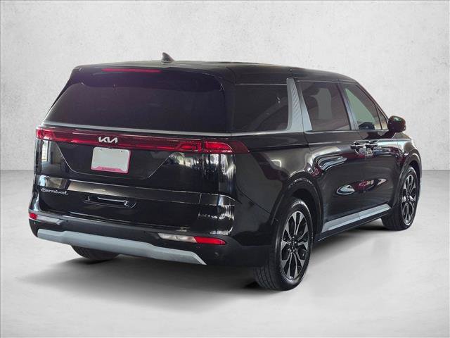 Used 2022 Kia Carnival EX FWD image 5