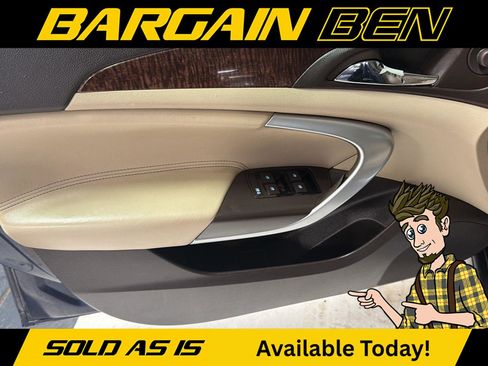 Used 2012 Buick Regal Leather image 12