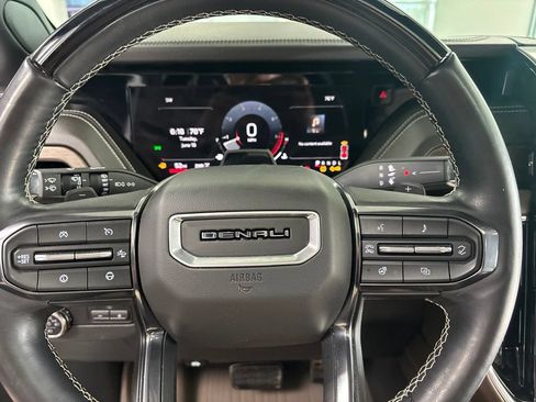 Used 2025 GMC Yukon Denali Ultimate w/ LPO, Floor Liner Package AWD/4WD image 21