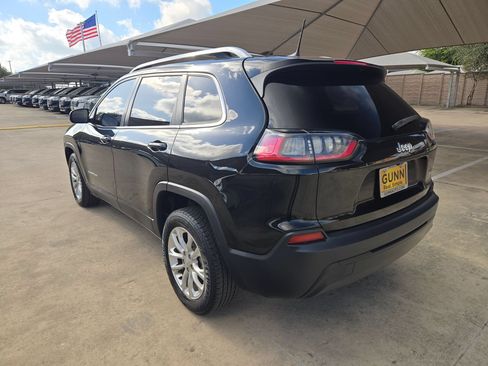 Used 2019 Jeep Cherokee Latitude w/ Popular Appearance Group FWD image 5