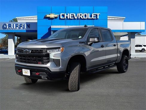 Used 2024 Chevrolet Silverado 1500 LT Trail Boss w/ LT Trail Boss Premium Package image 11