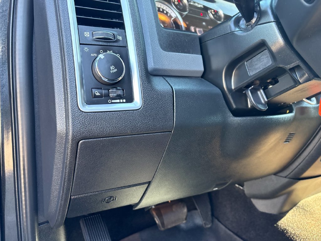 Used 2017 RAM 1500 Big Horn RWD image 19
