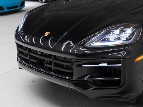 Certified 2026 Porsche Cayenne S AWD/4WD image 33