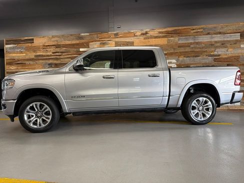 Used 2022 RAM 1500 Limited w/ Body Color Bumper Group AWD/4WD image 18