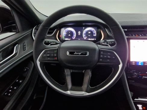 New 2025 Jeep Grand Cherokee L Limited w/ Luxury Tech Group II image 10