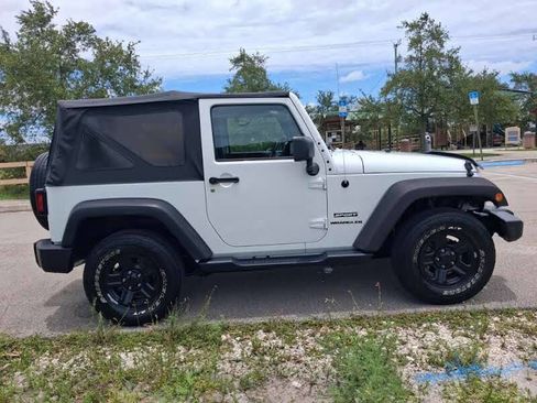 Used 2015 Jeep Wrangler Sport AWD/4WD image 5