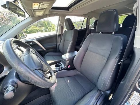Used 2015 Toyota RAV4 XLE AWD/4WD image 12