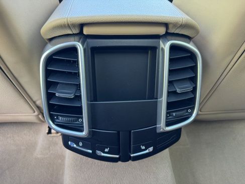Used 2013 Porsche Cayenne S AWD/4WD image 38