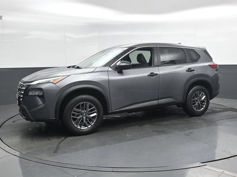 Used 2024 Nissan Rogue S AWD/4WD image 7