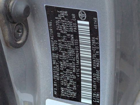 Used 2021 Toyota Camry LE image 12