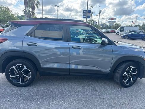 Used 2022 Chevrolet TrailBlazer RS w/ Technology Package FWD image 4
