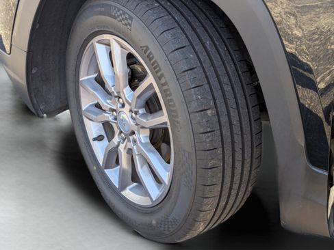 Used 2024 GMC Terrain SLT FWD image 39
