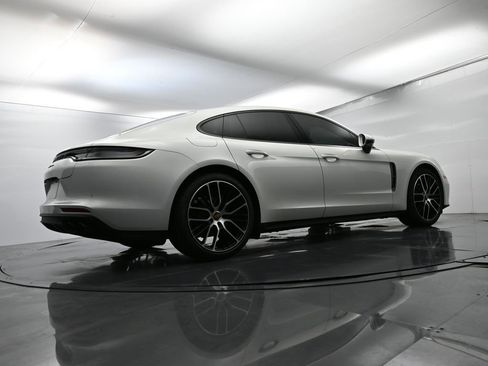 Certified 2023 Porsche Panamera Platinum Edition image 54