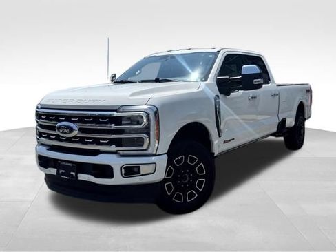 Used 2023 Ford F350 Platinum AWD/4WD image 5