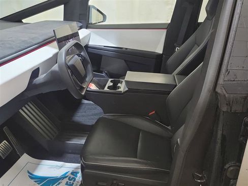Used 2024 Tesla Cybertruck Cyberbeast AWD/4WD image 6