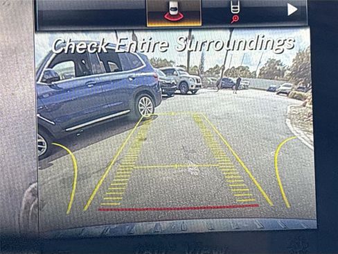 Used 2020 Mercedes-Benz GLA 250 w/ Premium Package image 13