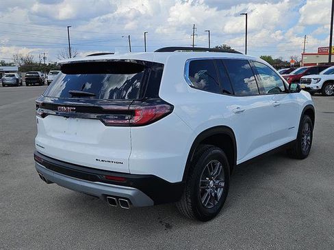 Used 2025 GMC Acadia Elevation image 5