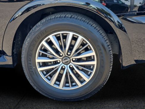 Used 2024 Nissan Armada SL AWD/4WD image 8