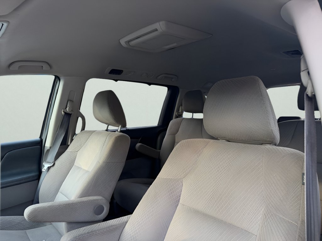 Used 2016 Honda Odyssey SE image 16