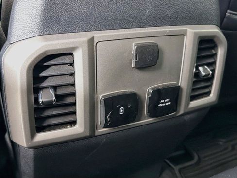 Used 2022 Ford F350 Lariat w/ Lariat Value Package AWD/4WD image 29