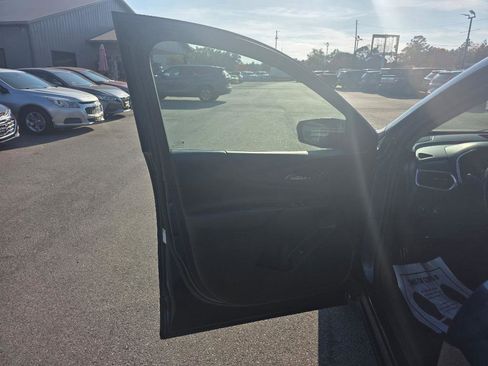 Used 2019 Chevrolet Equinox LT image 6