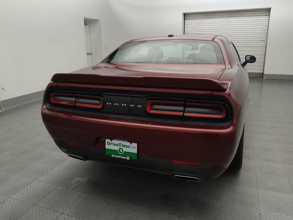 Used 2021 Dodge Challenger SXT w/ Driver Convenience Group RWD image 7
