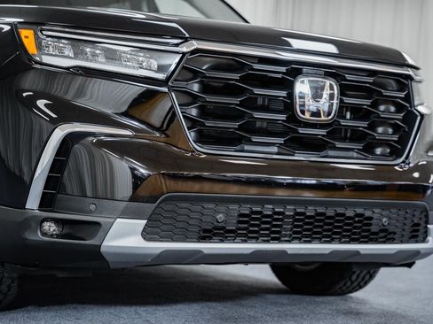 Used 2024 Honda Pilot EX-L image 11