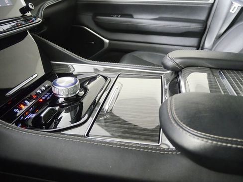 Used 2022 Jeep Wagoneer Series II w/ Premium Group I image 26