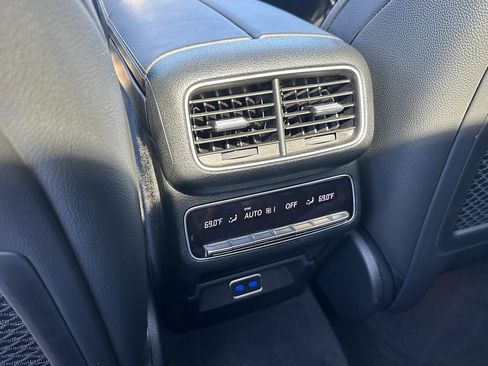Certified 2025 Mercedes-Benz GLS 450 4MATIC image 26