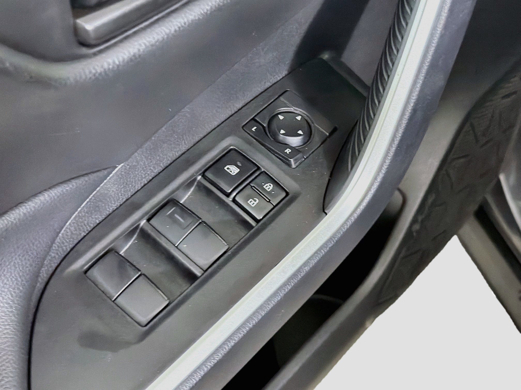 Used 2025 Toyota RAV4 LE FWD image 15