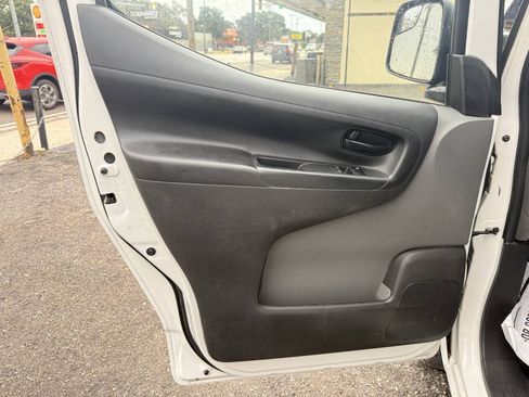 Used 2020 Nissan NV200 S FWD image 11